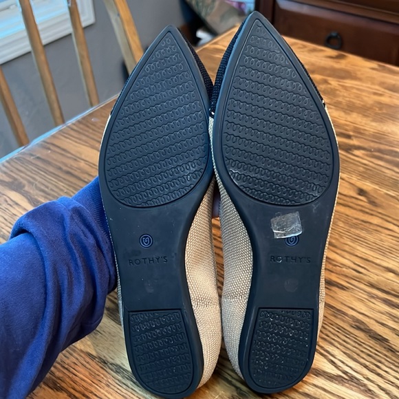 Black and Tan Like New the Point Rothy’s - Picture 4 of 7